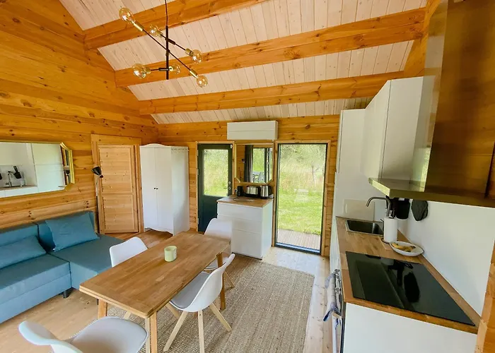 Charming Near The Дом отдыха